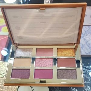 COMPLEX CULTUREComplex Culture Future So Bright 9 Shade Eyeshadow Palette